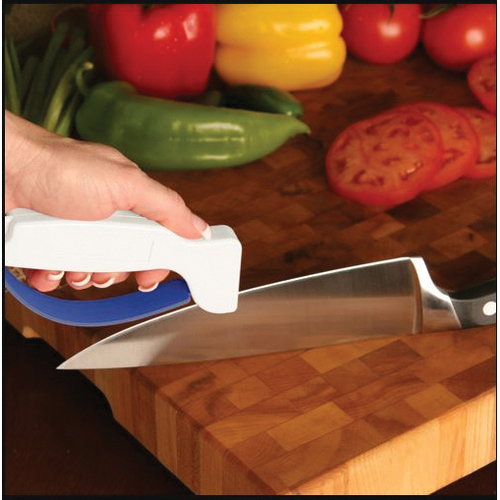 Accusharp 001C Knife Sharpener, Diamond-Honed Tungsten Carbide Abrasive, Plastic Handle